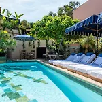 Le Yaca 5* Сен-Тропе