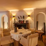 Готель Le Yaca 5*