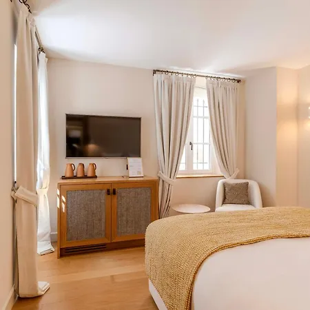 Hotel Le Yaca 5*