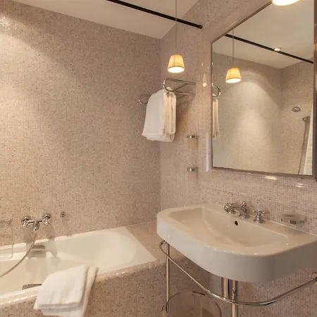 Hotel Le Yaca Saint-Tropez