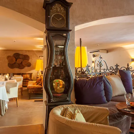 Hotel Le Yaca 5*