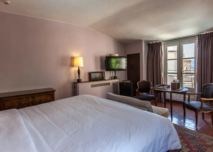 Le Yaca Сен-Тропе