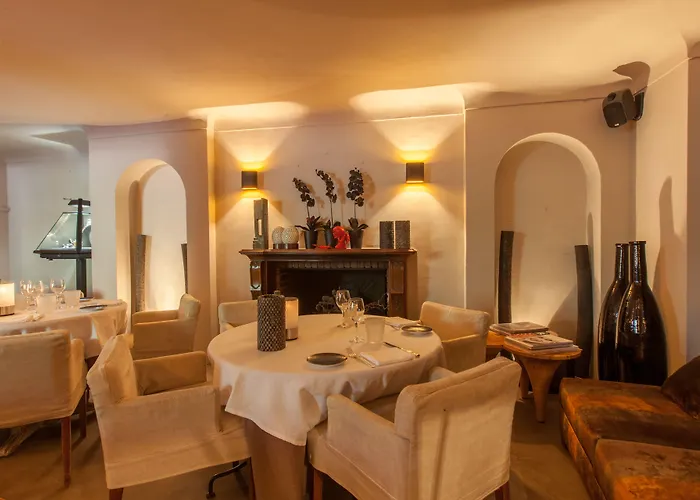 Готель Le Yaca 5*