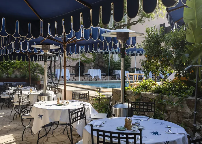 Le Yaca 5* Сен-Тропе